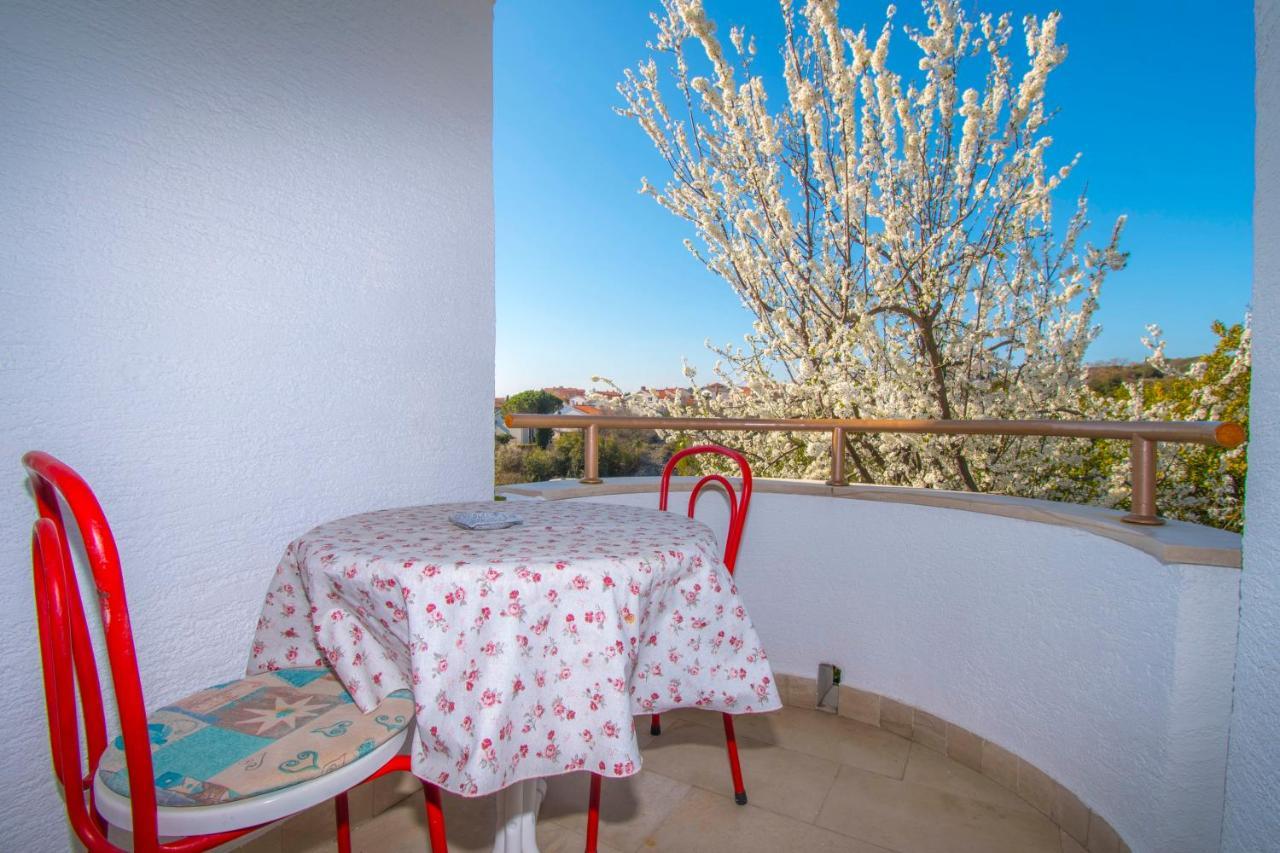 Apartments Grand & Plav In Krk كرك المظهر الخارجي الصورة