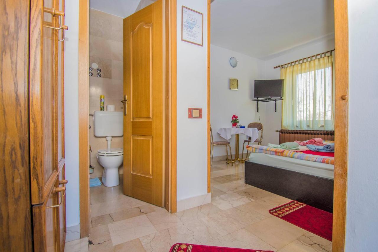 Apartments Grand & Plav In Krk كرك المظهر الخارجي الصورة