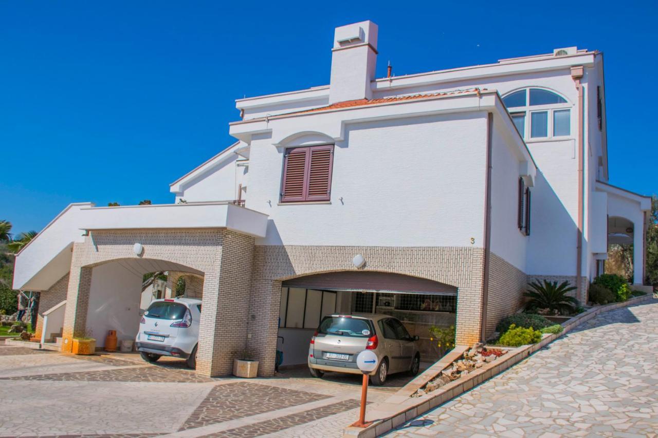 Apartments Grand & Plav In Krk كرك المظهر الخارجي الصورة